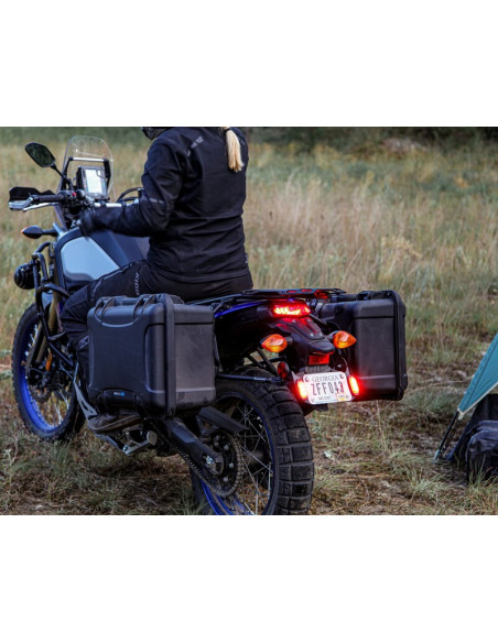 Fixation sur support de plaque pour feux DENALI T3