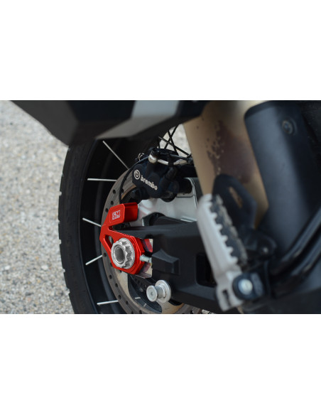 Tendeur de chaine avec protection capteur ABS rouge SM PROJECT - DUCATI 950 - 1200 - MULTISTRADA / 950 DESERT X
