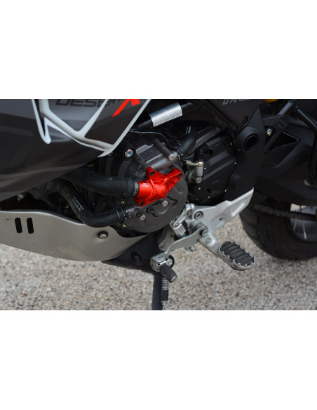 Protection de pompe à eau rouge SM PROJECT - DUCATI 821 - 937 - 939 - 950 - 1200 - 1260