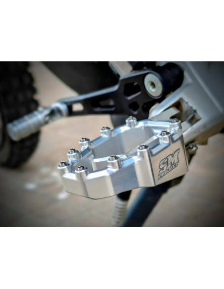 Repose-pieds surdimensionnés offroad gris titane SM PROJECT - DUCATI 950 DESERT X / MULTISTRADA V2 - V4