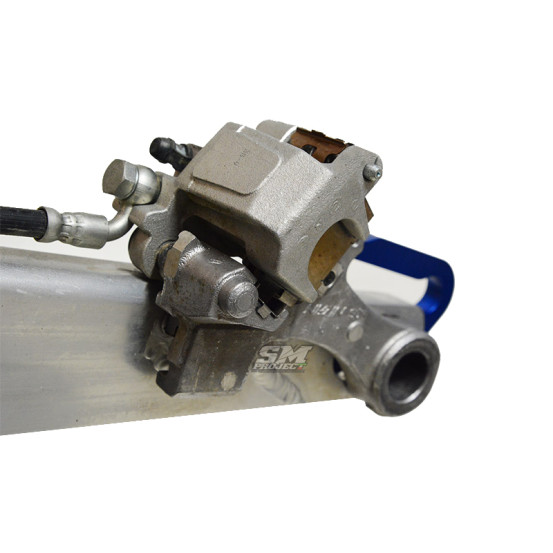 Support étrier de frein + protection capteur de vitesse bleu SM PROJECT - TM RACING 125 à 530 à partir de 2015