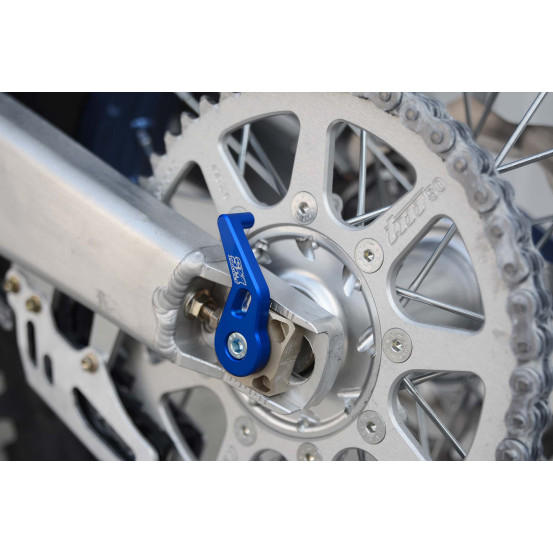 Système de démontage rapide d'axe de roue SM PROJECT - La paire - Axe arrière 25mm - TM RACING 125 à 530 à partir de 2015