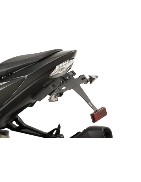 Support de plaque PUIG - SUZUKI GSX-S1000 2015-2026 - GSX-S1000F 2015-2020 - GSX-S750 2017-2021 - GSX-S950 2022-2023