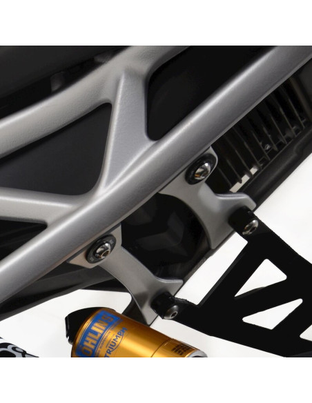 Caches orifices repose-pieds arrière R&G RACING noir - TRIUMPH Speed Triple 1200 RS
